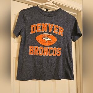 Denver Broncos T-shirt.  Size:L (10-12).